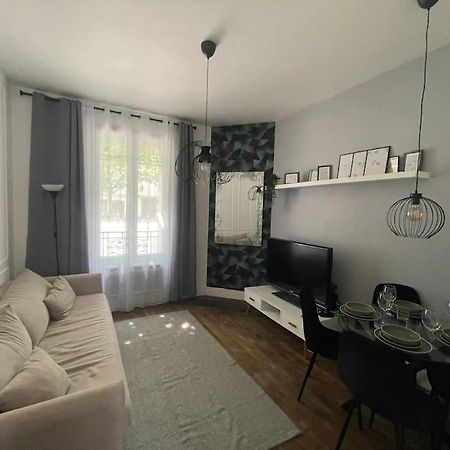 Luxury Modern Appartment Paris เมซง-อัลฟอร์ ภายนอก รูปภาพ